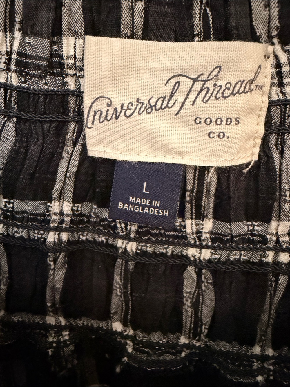 Universal Thread Black and White Plaid Cotton Rayon Blouse - Size Large, EUC - Picture 2 of 7